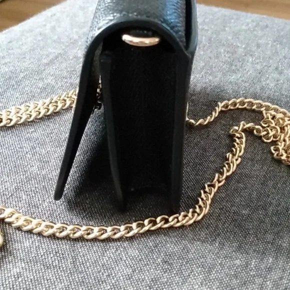 NWOT Coach Mini Wallet on a Chain - Picture 2 of 7